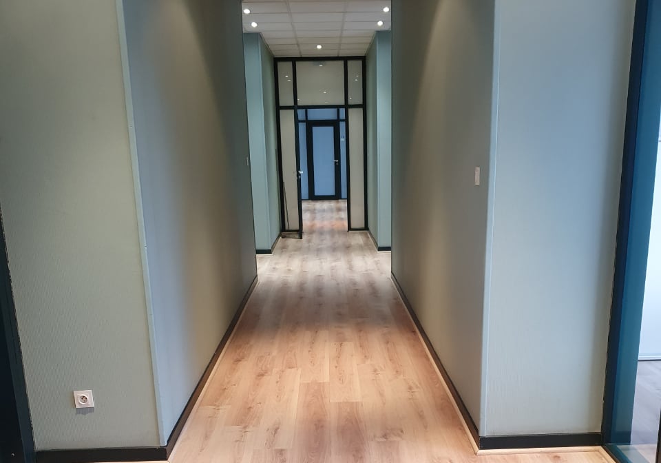 Un couloir des espaces